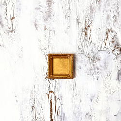 壁掛けオブジェ「ゴールド」正四角形・ウォールデコ・独立スタンド・金縁額装 6枚目の画像