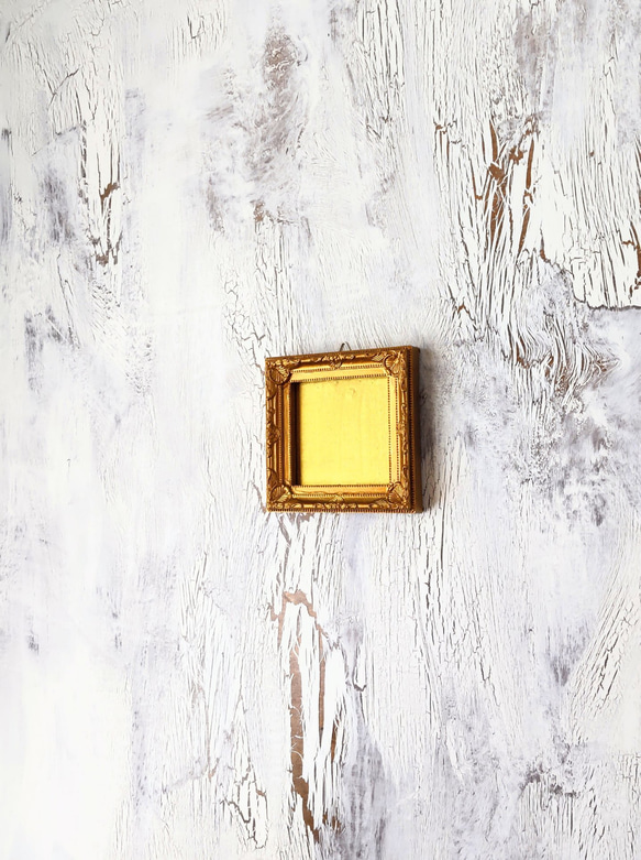 壁掛けオブジェ「ゴールド」正四角形・ウォールデコ・独立スタンド・金縁額装 7枚目の画像