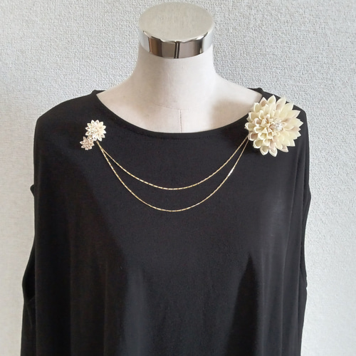 5way ダリアのコサージュネックレス ゴールド クリームホワイト つまみ