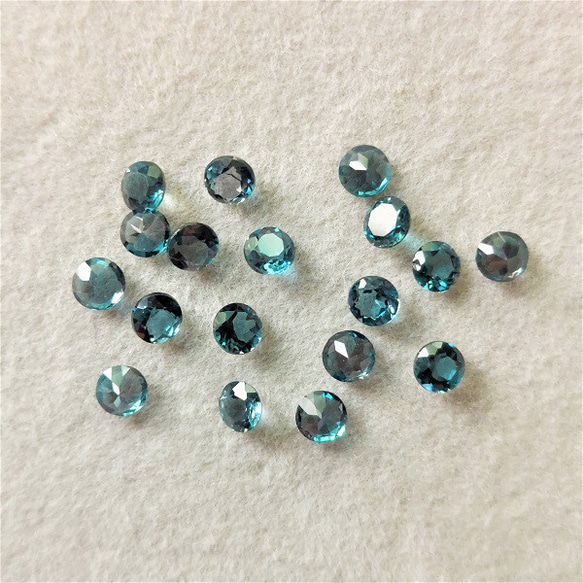 【再販】3ｍｍ 宝石質ロンドンブルートパーズ  スタッドピアス 【金属アレルギー対応】　AP-＃122 6枚目の画像