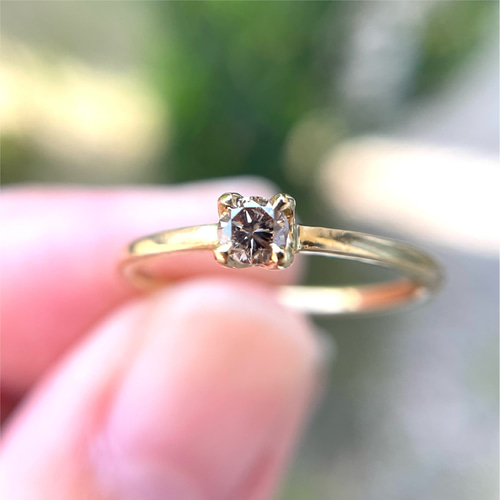 K18 優しく煌めくブラウンダイヤの立爪リング 指輪・リング Ton Ton