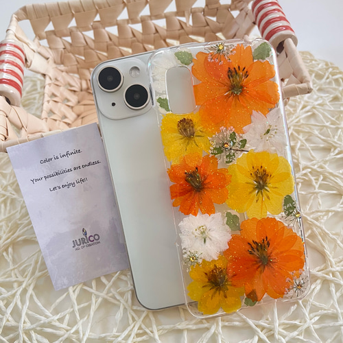 オレンジとイエローの黄花コスモスの押し花スマホケースiphone