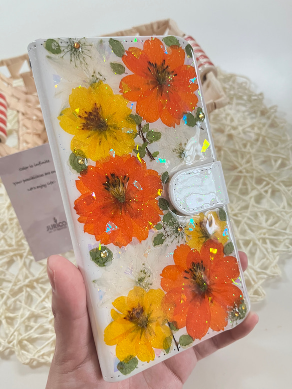 オレンジとイエローの黄花コスモスの押し花スマホケースiphone/GALAXY/AQUOS/xperia/pixel 11枚目の画像