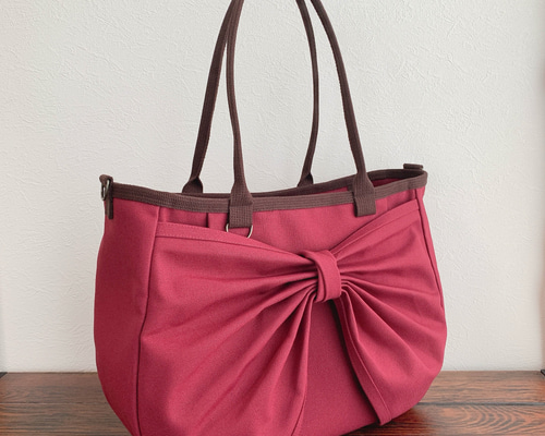 TOCCA バーガンディ リボン付きトートバッグ　レッド A4サイズ対応】RIBBON FRILL CANVASTOTE キャンバストートバッグ