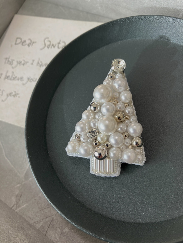 専用　ビーズ　刺繍ブローチ　ハンドメイド　クリスマス 専用 ビーズ刺繍ブローチ ハンドメイド クリスマス - メルカリ