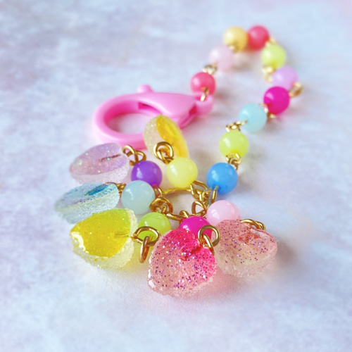 お砂糖グミとビーズのバッグチャーム(ハート又はスター) フェイク