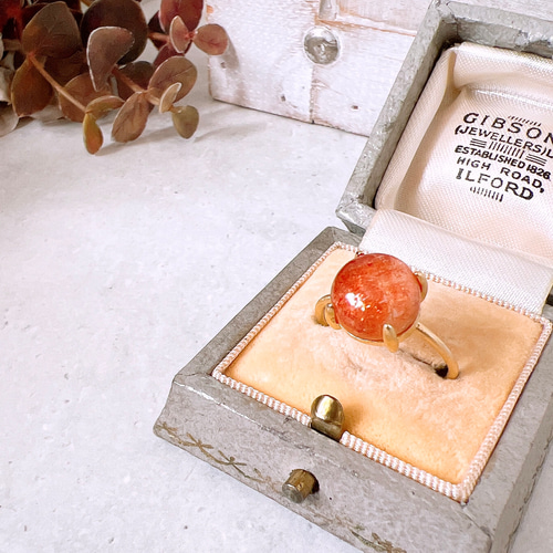 太陽の輝きを宿す・:*宝石質サンストーンAAA 大粒カボションリング