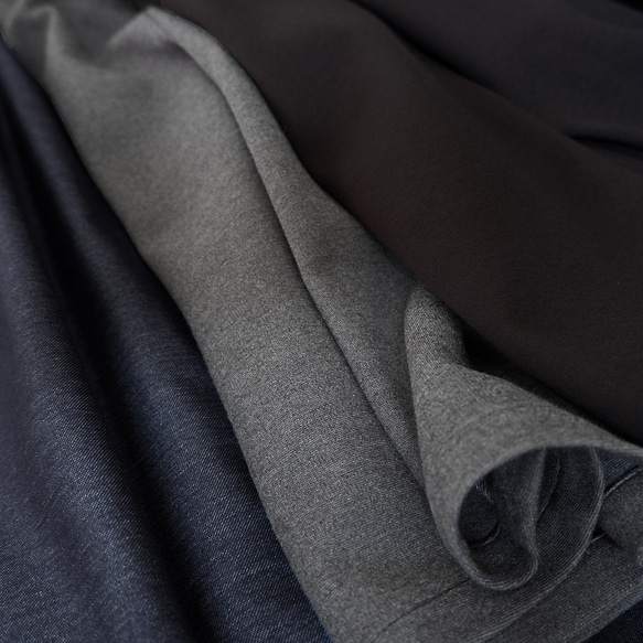 +3℃発熱 楽なのにきちんと見える 上質なスカート フォーマルOK 黒 ●FLAVIE-BLACK● 5枚目の画像