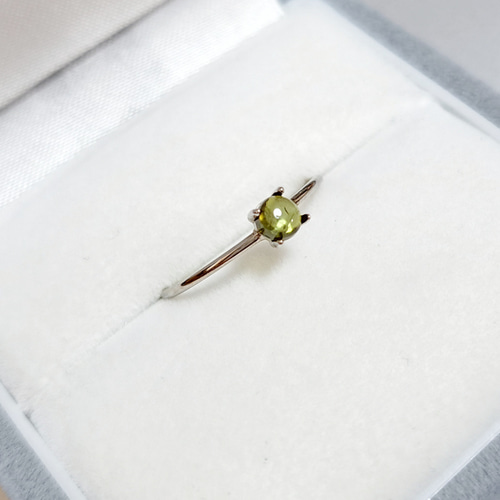 透明感のあるモスグリーントルマリンのシルバーリング 指輪・リング
