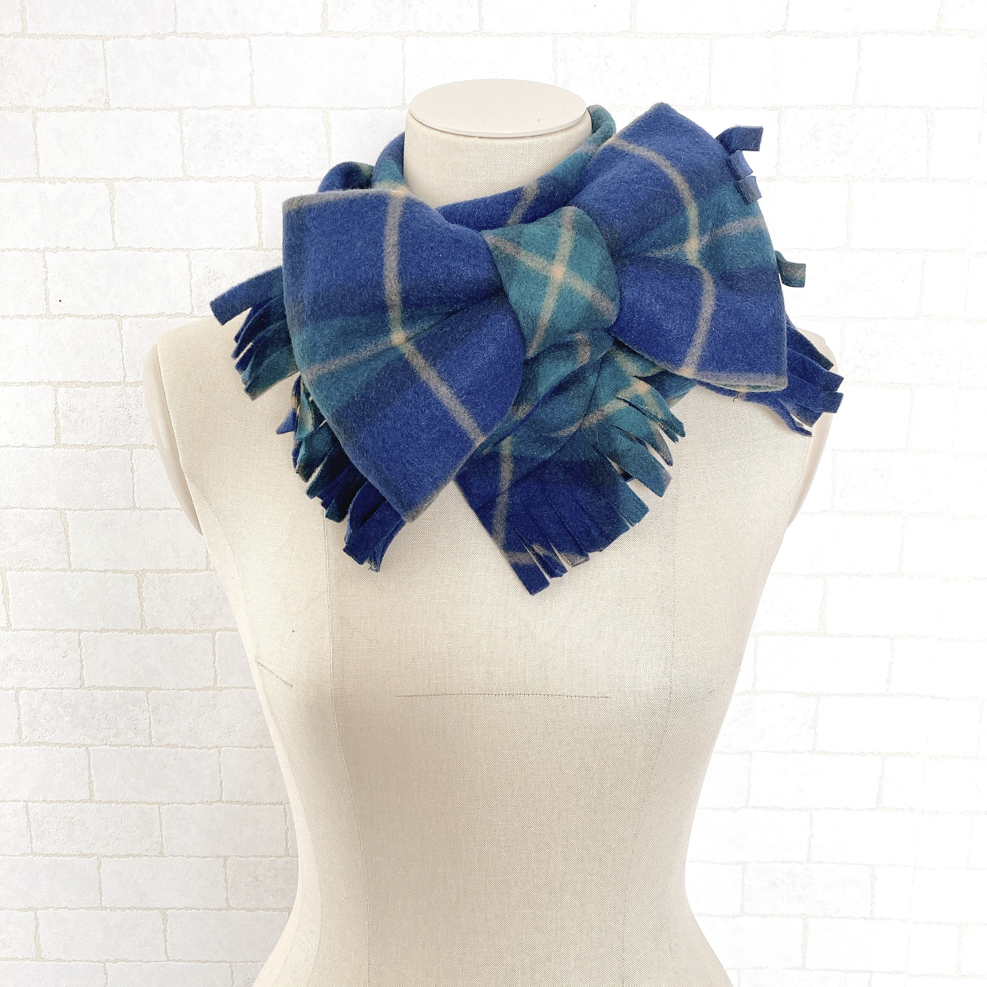 フリースビッグリボンマフラー（グリーンチェック）