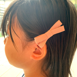 親子でおそろい♡高品質 日本製 グログランリボンのヘアクリップ　くすみピンク　ワイドリボン 4枚目の画像