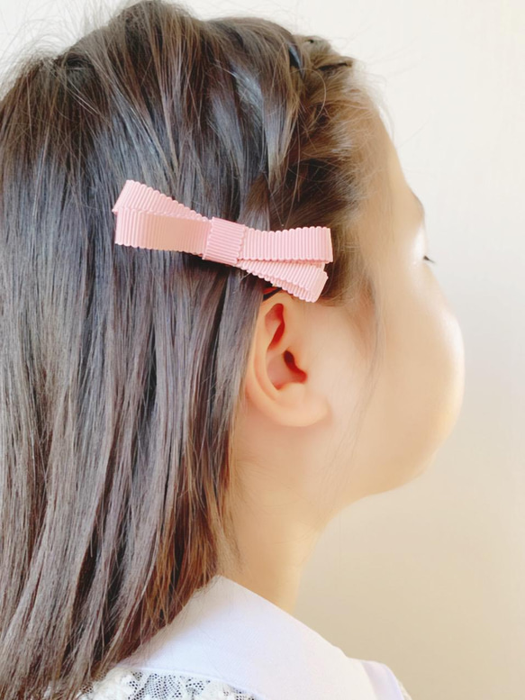 親子でおそろい♡高品質 日本製 グログランリボンのヘアクリップ　くすみピンク　ワイドリボン 2枚目の画像