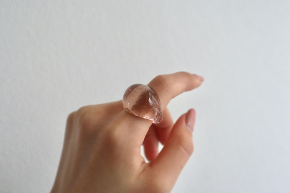 ぽってり シャンパンピンク ガラス リング clear glass ring 1枚目の画像