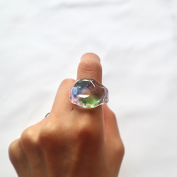 ［洞窟の鉱石］ -rainbow-ガラス リング clear glass ring 1枚目の画像