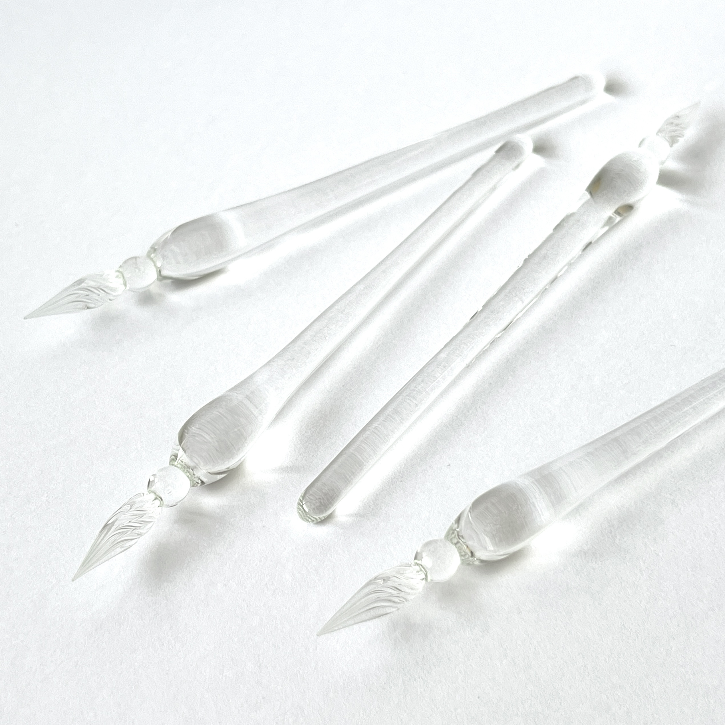 透明なガラスペン(中太字)