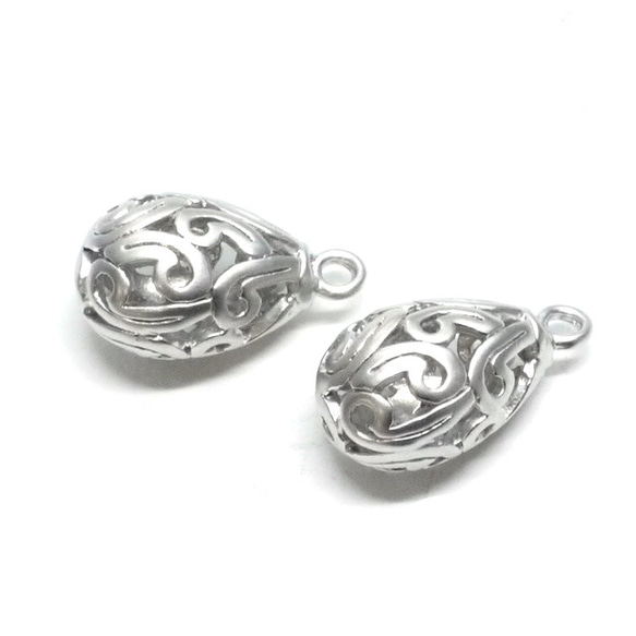 P3041 [2件裝] Petit Nouveau 立體鏤空霧面銀吊飾 NF 第2張的照片