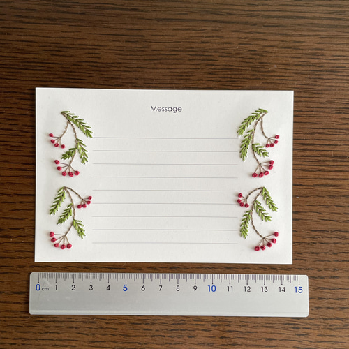 チェリーのようなお花（赤）刺繍カード メッセージ 紙刺繍 バースデー 