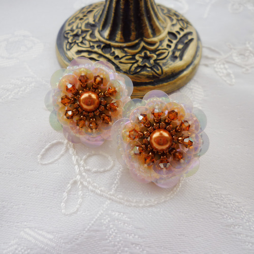 SWAROVSKI　スパンコールピアス SWAROVSKIスパンコールピアス