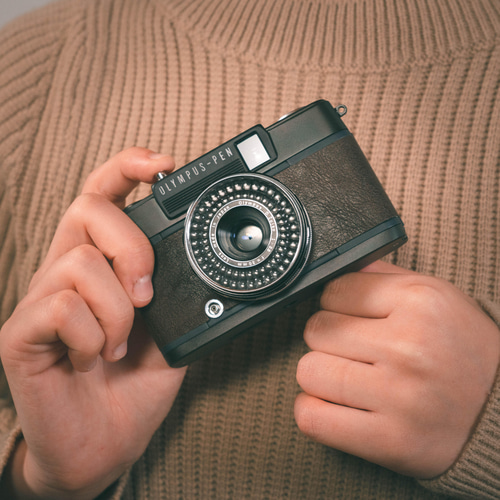 レトロフィルムカメラ オリンパス PEN EES-2 Sweet Black スイート