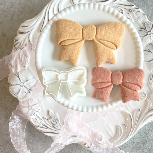 リボン】〈Lサイズ〉クッキー型/かわいい/プレゼント/ギフト/手作り 