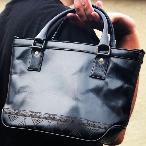 【売約済】INDIEee 大人のミニトートバッグ INDIEee インディ アンティークスムースレザー ミニトートバッグ