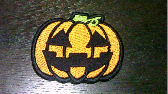 笑うかぼちゃ刺繍ワッペンL/ハロウィン秋/選べるサイズ 3枚目の画像