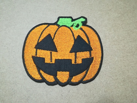 笑うかぼちゃ刺繍ワッペンL/ハロウィン秋/選べるサイズ 5枚目の画像