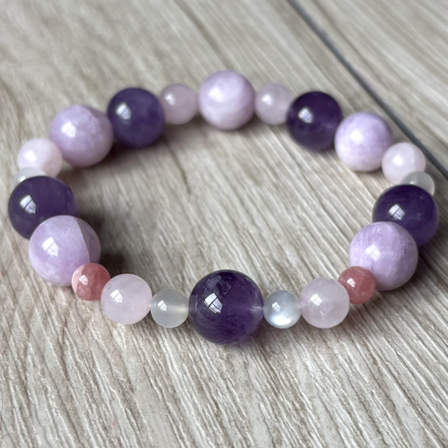 心を解きほぐし、愛と優しさに満たされる/クンツァイト・インカローズ