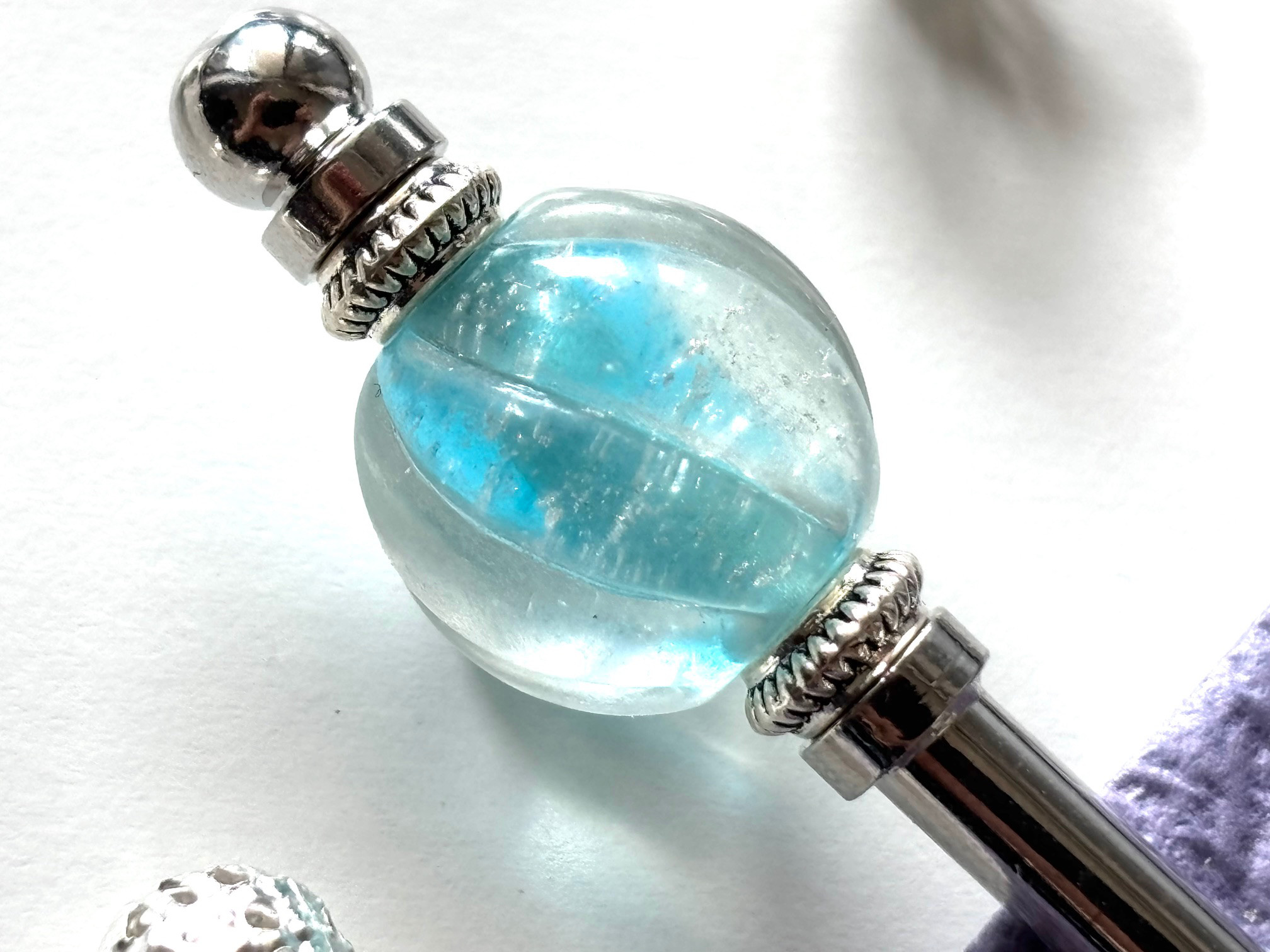 かんざし　水色とクリアカラーの２トーンカラーのとんぼ玉　青　ブルー　一本簪　一本挿し　涼しげ　ガラス　トンボ玉