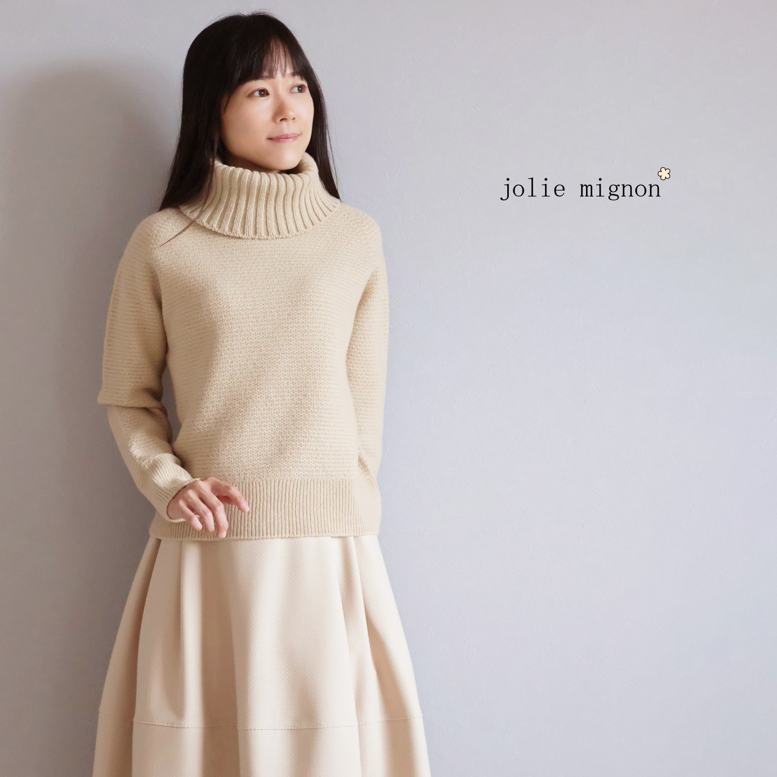 【小顔効果も期待◎】カシミヤ混ワッフル編み オフタートルプルオーバー【ライトキャメル】