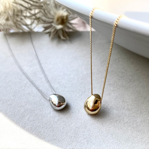 サージカルステンレス変更可＊ぷっくりしずくのネックレス ゴールド