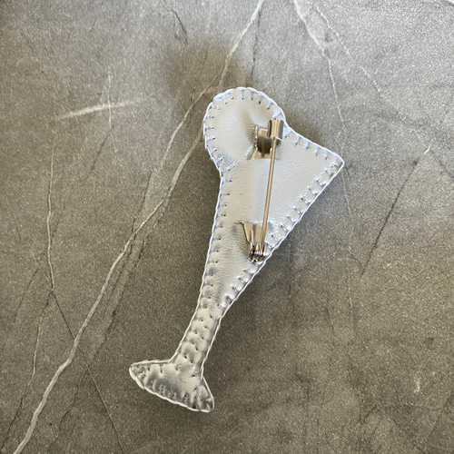 ビーズ刺繍 カクテル型 ブローチ ブルー 大人 ブローチ happa