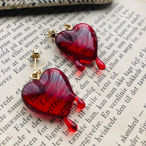 再販✖️23 メルティハート 赤 溶けたハート ピアス イヤリング