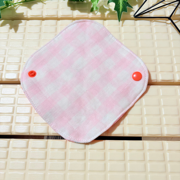 蒸れずに快適ガーゼライナー5枚セット☆おりものシート☆ダブルガーゼ布ナプキン☆ハンカチタイプ 4枚目の画像