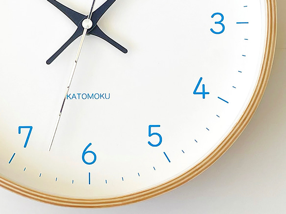 KATOMOKU plywood clock 22 ライトブルー km-121LB 掛け時計 連続秒針 2枚目の画像