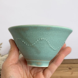 小さめな　めし茶碗　青銅色　⋰⋱⋰⋱⋰⋱波模様　 3枚目の画像