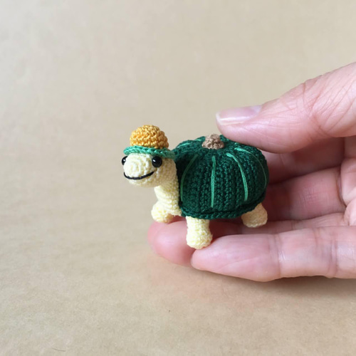 オリジナルハンドメイド 絵 かわいい甲羅のかめさん