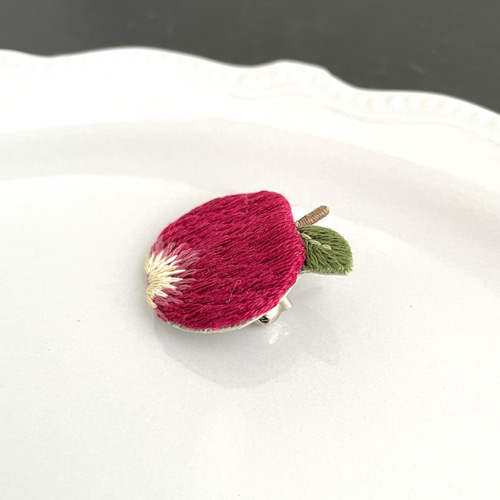 ココちゃん 15周年記念 刺繍ブローチ ローソク 自転車 ブローチ 5.5 x 5.5 cm 日本 🇯🇵 brooch 5.5 x 5.5 cm Japan