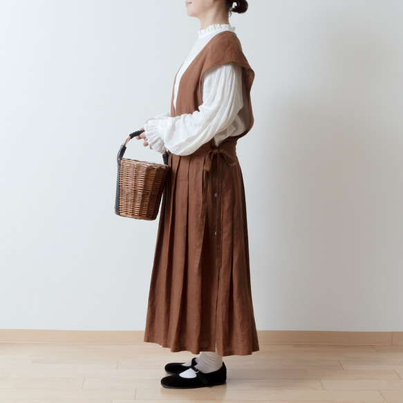 成人女孩側開圍裙 Cache Coeur 洋裝 - 法國亞麻/磚棕色 第5張的照片