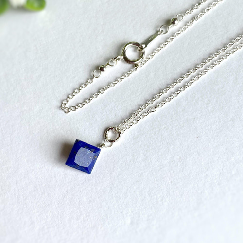 宝石質ラピスラズリ プリンセスカット ネックレス 14kgf/sv925 9月•12