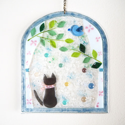 猫好きさんへのプレゼントに⭐︎【オーダー制作】窓辺の猫オーナメント（シャボン玉と幸せの青い鳥） 1枚目の画像