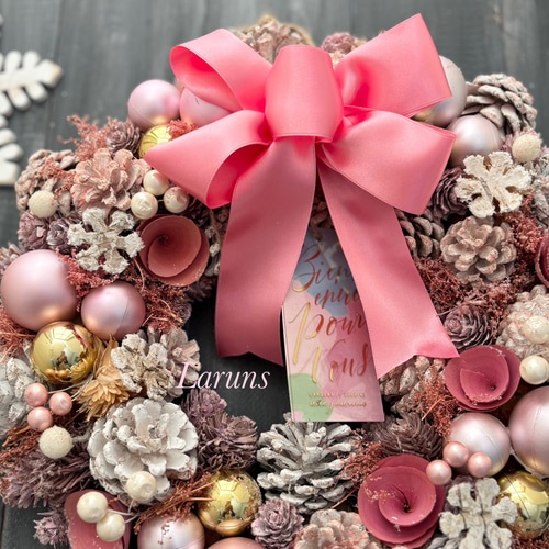 ピンククリスマス、コットンと木の実たっぷりクリスマスリース35㎝直径