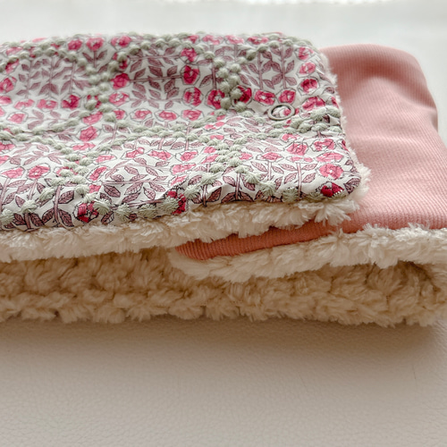 ミナペルホネン コドモのネックウォーマー タンバリン×スリーピング