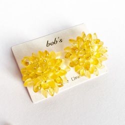 【popular】flower手編みpierce/earring yellow mix ＊large 1枚目の画像