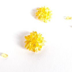 【popular】flower手編みpierce/earring yellow mix ＊large 8枚目の画像