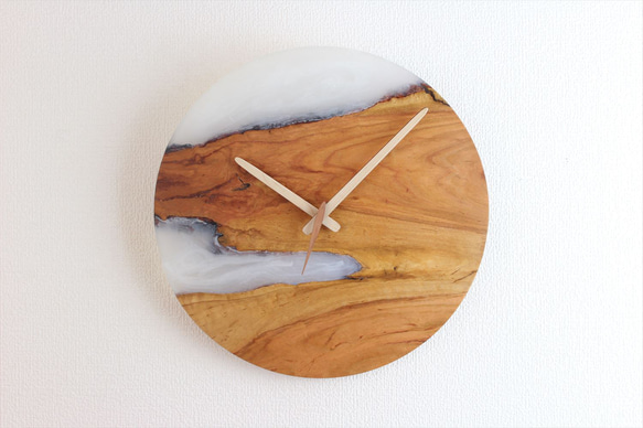 　直径30cm-81　木とレジンの掛け時計　River clock 1枚目の画像