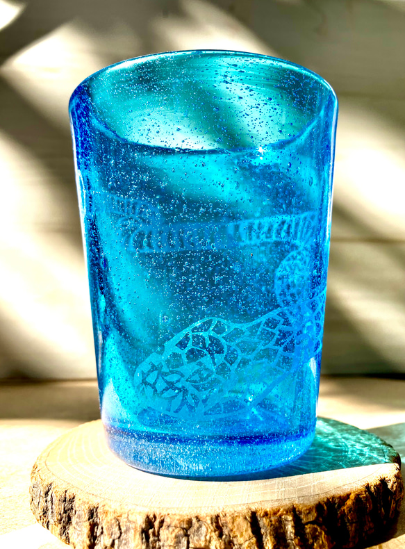 ソーダグラス　　グラス　コップ　アオマダラウミヘビ　晴れやかブルー 1枚目の画像
