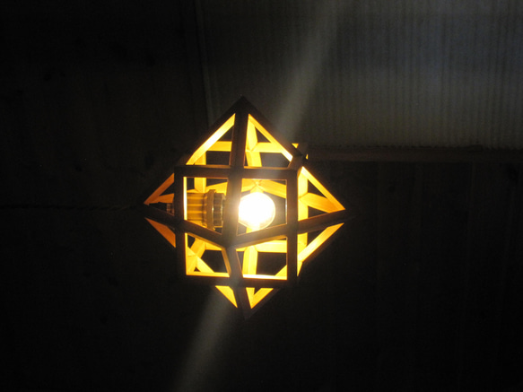 インテリア照明　ポリゴン　ST68P-2　星型立方８面体　ペンダントライト 9枚目の画像