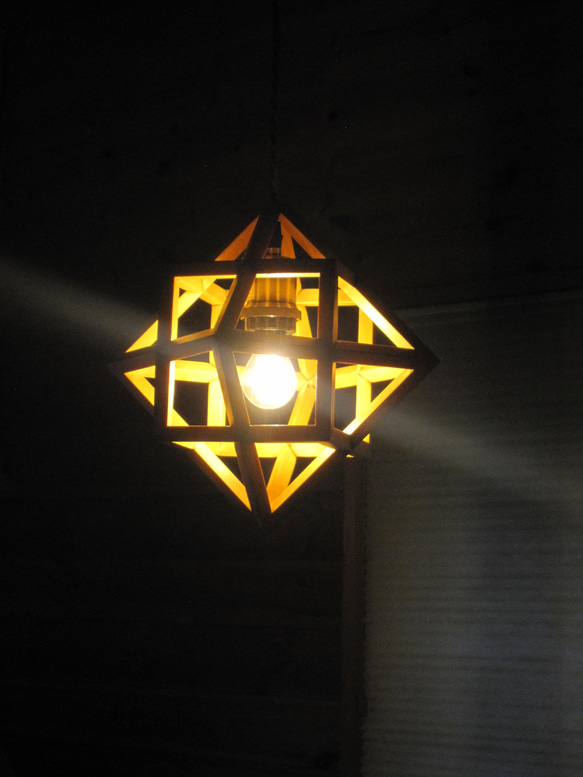 インテリア照明　ポリゴン　ST68P-2　星型立方８面体　ペンダントライト 13枚目の画像