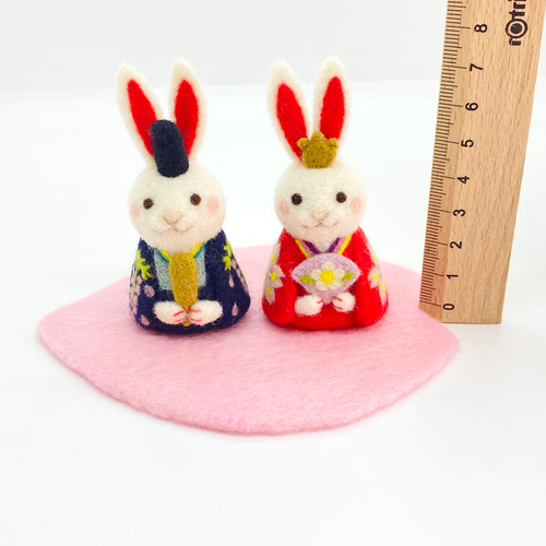 再再販!羊毛フェルトのうさぎのお雛様と桃の花マット ひな人形 再再販!羊毛フェルトのうさぎのお雛様と桃の花マット ひな人形